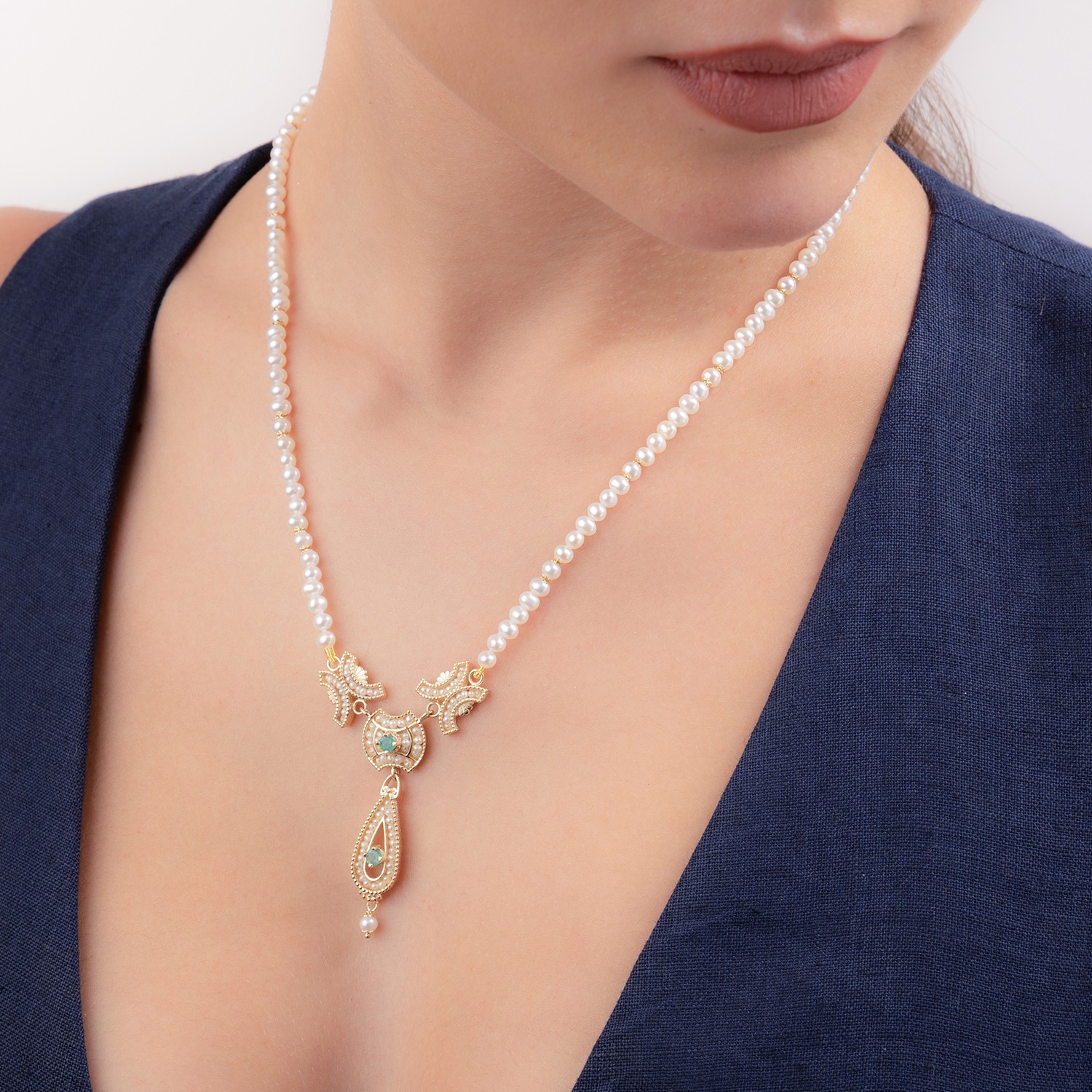 Collana di perle con centrale in Oro, Perle e Pietre Preziose Gerardo Sacco 14236